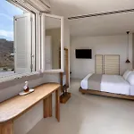 Yfes Hotel Kithnos