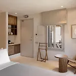 Hotel Yfes *