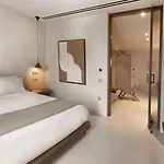 Hotel Yfes
