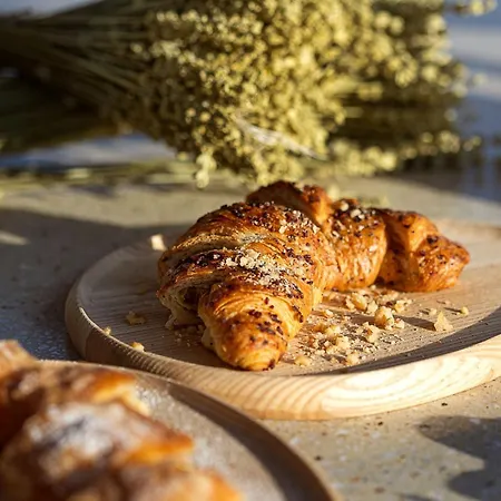 فندق Yfes كيثنوس