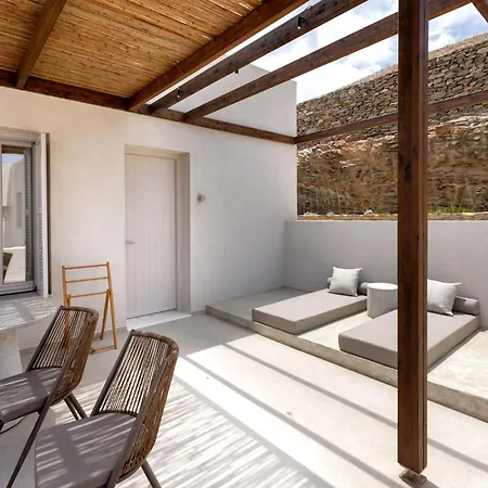 فندق Yfes كيثنوس